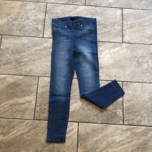 LIVERPOOL JEANS CO. Elastic Waist Skinny Jean